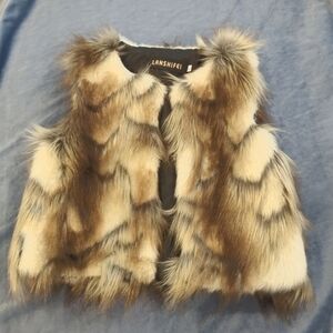 ECU: Like New Girls Faux Fur Vest
